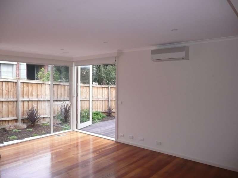 2/39 Donna Buang Street, Camberwell VIC 3124