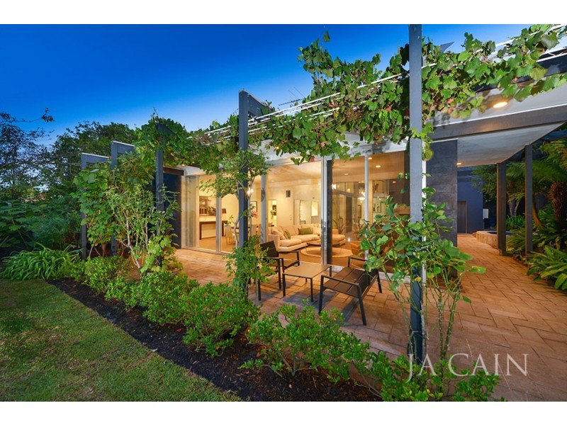 7 Malvern Avenue, Glen Iris VIC 3146