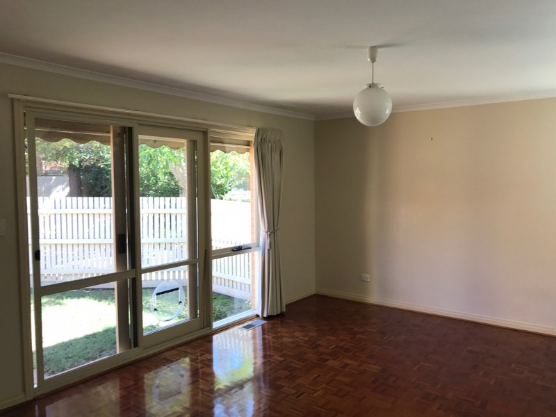 1/24 Queens Parade, Glen Iris VIC 3146