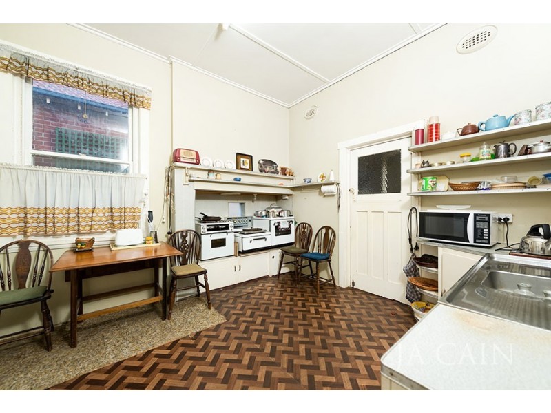 10 Wilson Grove, Camberwell VIC 3124