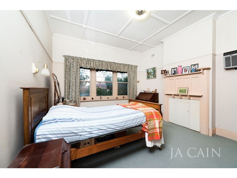 10 Wilson Grove, Camberwell VIC 3124