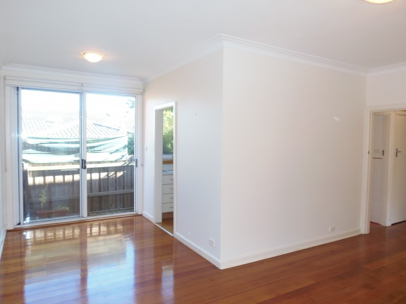 4/17 Garden Road, Camberwell VIC 3124