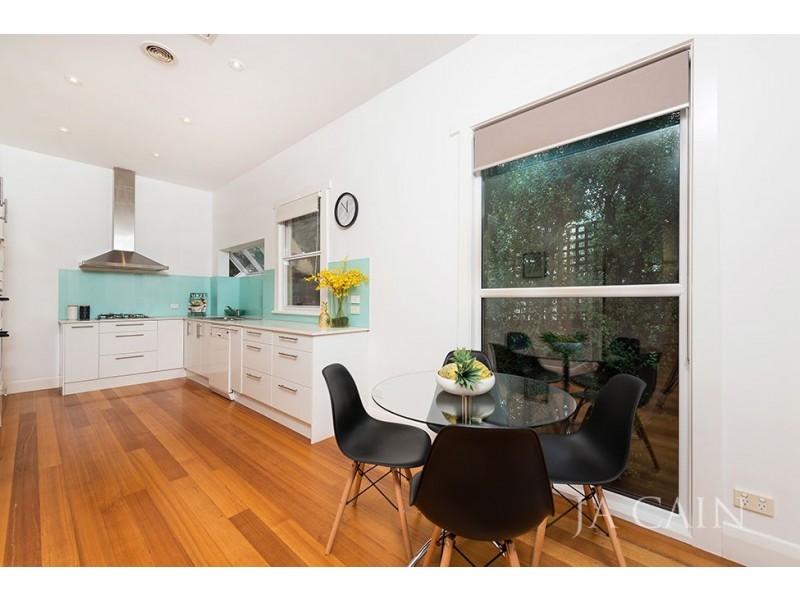 9 Summerhill Road, Glen Iris VIC 3146