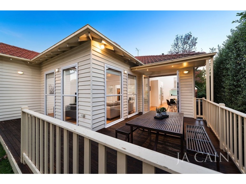 9 Summerhill Road, Glen Iris VIC 3146