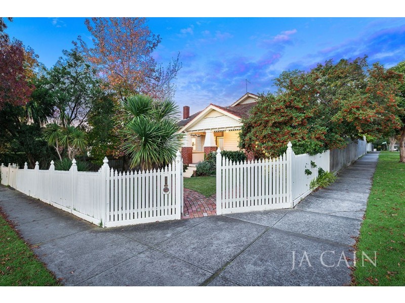 9 Summerhill Road, Glen Iris VIC 3146