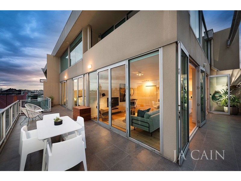 22B/200 Bay Street, Port Melbourne VIC 3207
