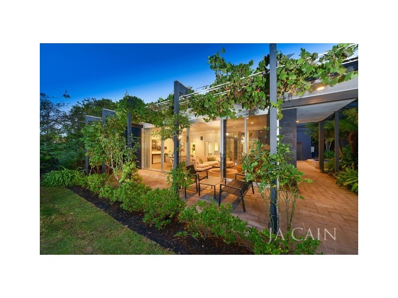 7 Malvern Avenue, Glen Iris VIC 3146