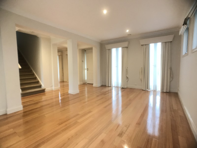 1/9 Maverston Street, Glen Iris VIC 3146