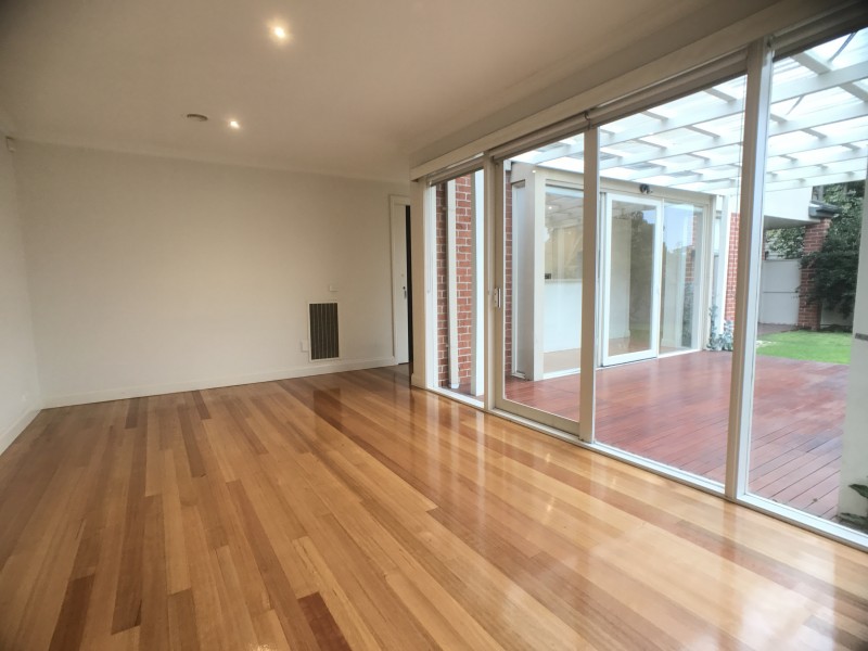 1/9 Maverston Street, Glen Iris VIC 3146