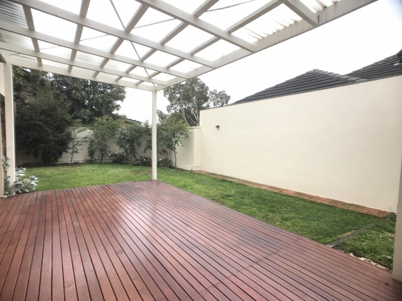 1/9 Maverston Street, Glen Iris VIC 3146