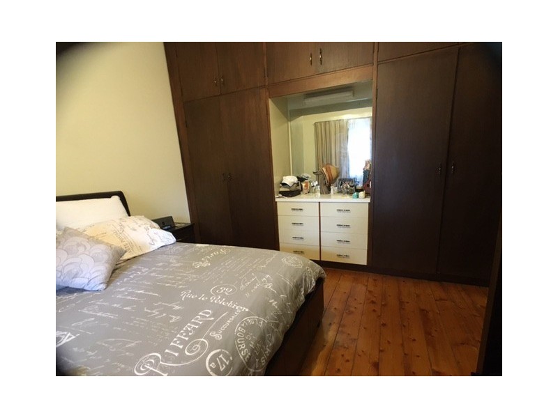 3 Compton Street, Canterbury VIC 3126