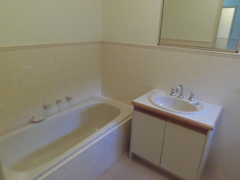 12 Compton Street, Canterbury VIC 3126