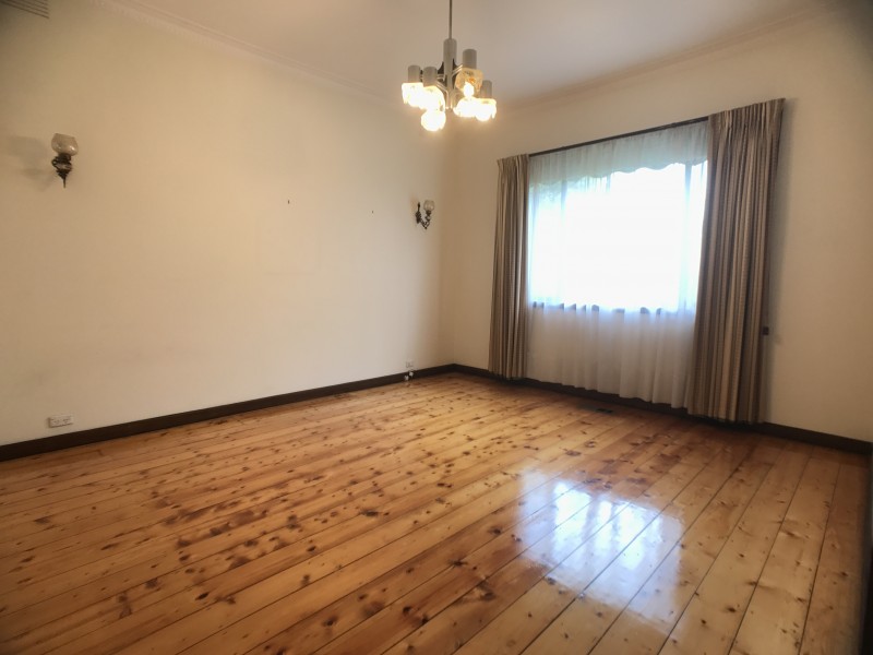 3 Compton Street, Canterbury VIC 3126