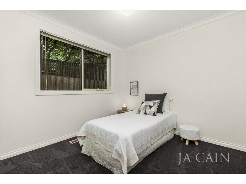 2 Renwick Street, Glen Iris VIC 3146