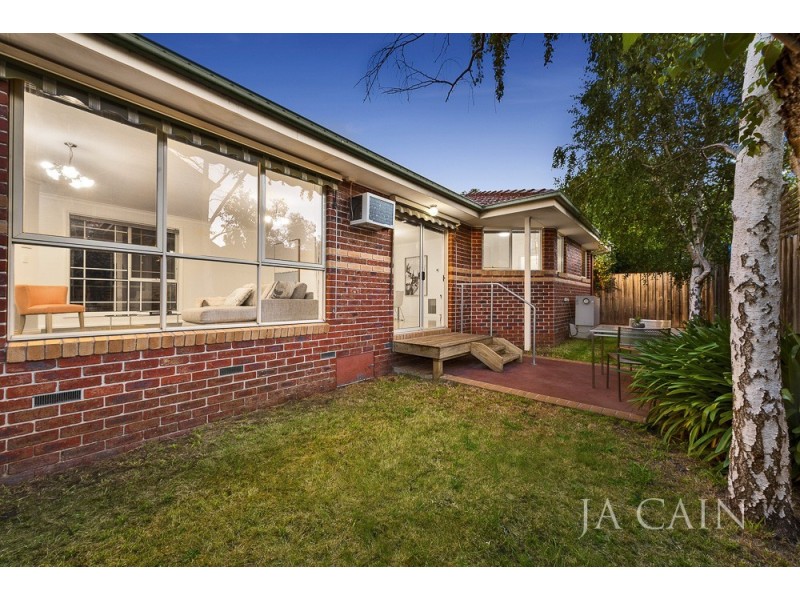 2 Renwick Street, Glen Iris VIC 3146
