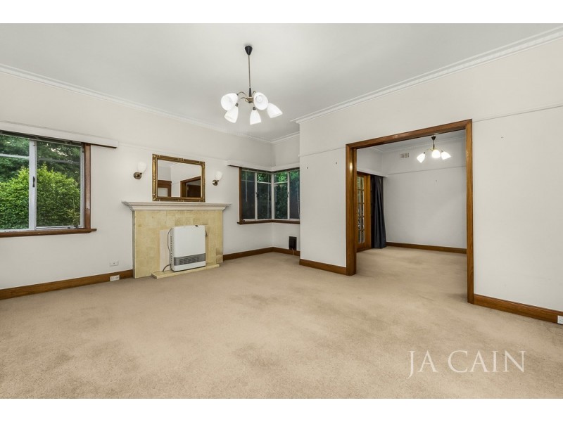 1/111 Through Road, Camberwell VIC 3124