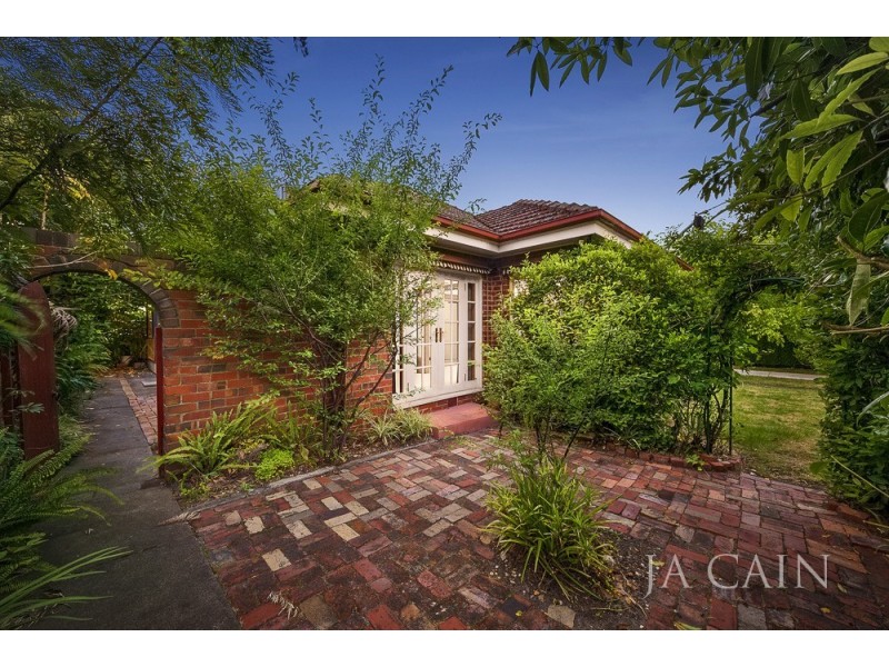 1/111 Through Road, Camberwell VIC 3124