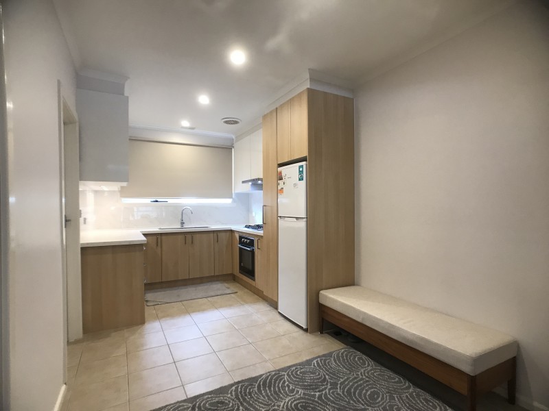 2/25 Iris Road, Glen Iris VIC 3146