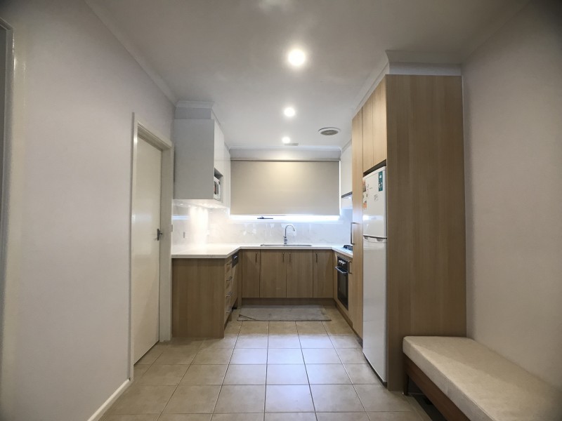 2/25 Iris Road, Glen Iris VIC 3146