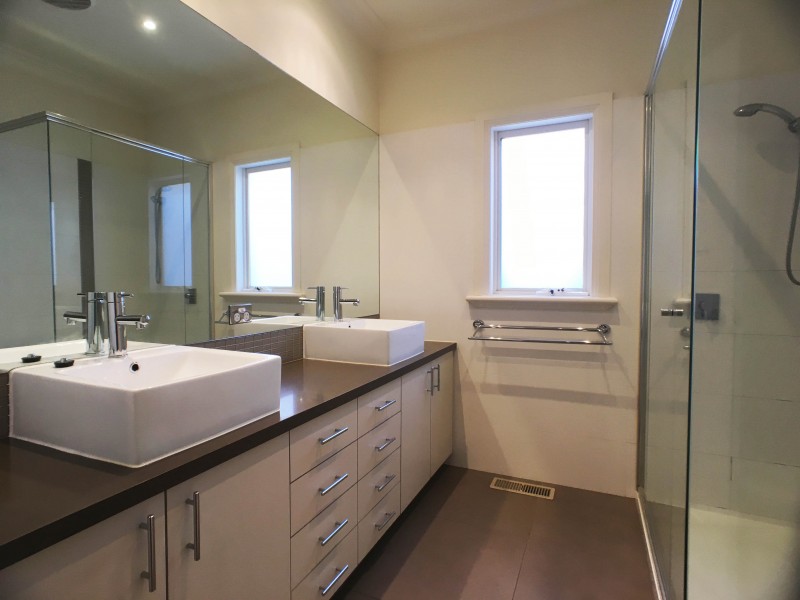 36 Summerhill Road, Glen Iris VIC 3146