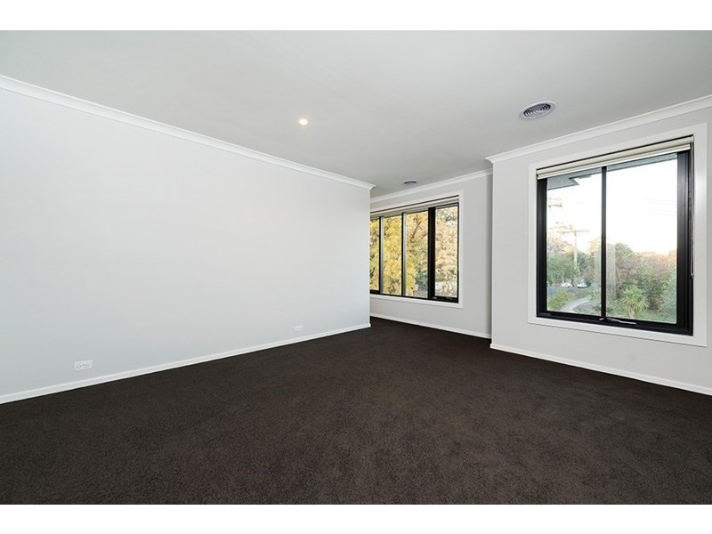 10 Downing Avenue, Glen Iris VIC 3146