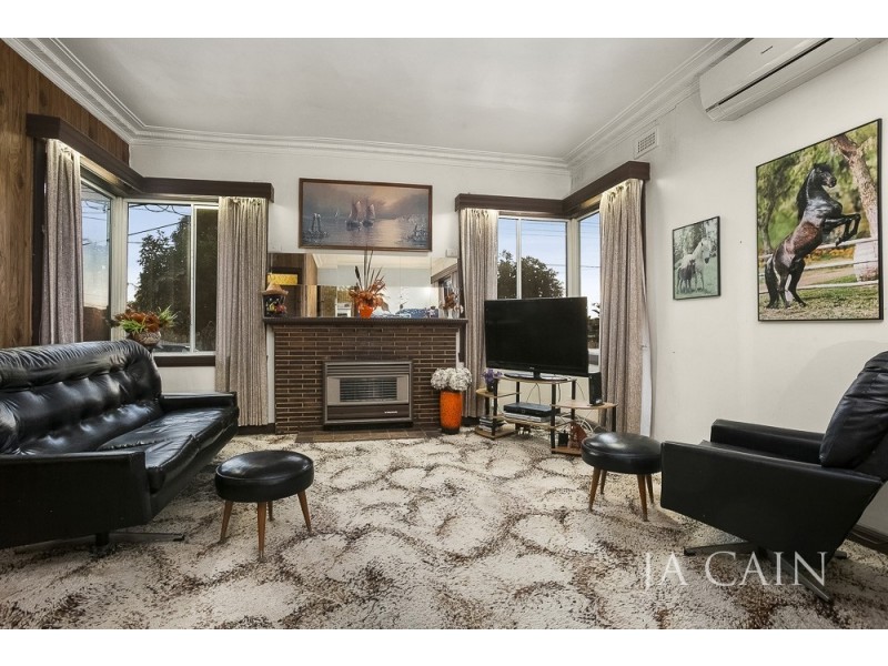 86 Stanley Avenue, Mount Waverley VIC 3149