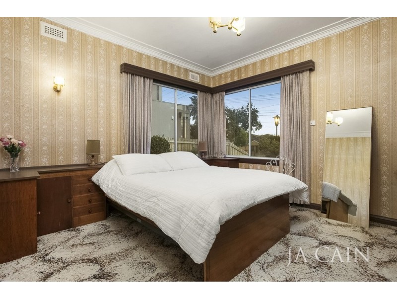 86 Stanley Avenue, Mount Waverley VIC 3149