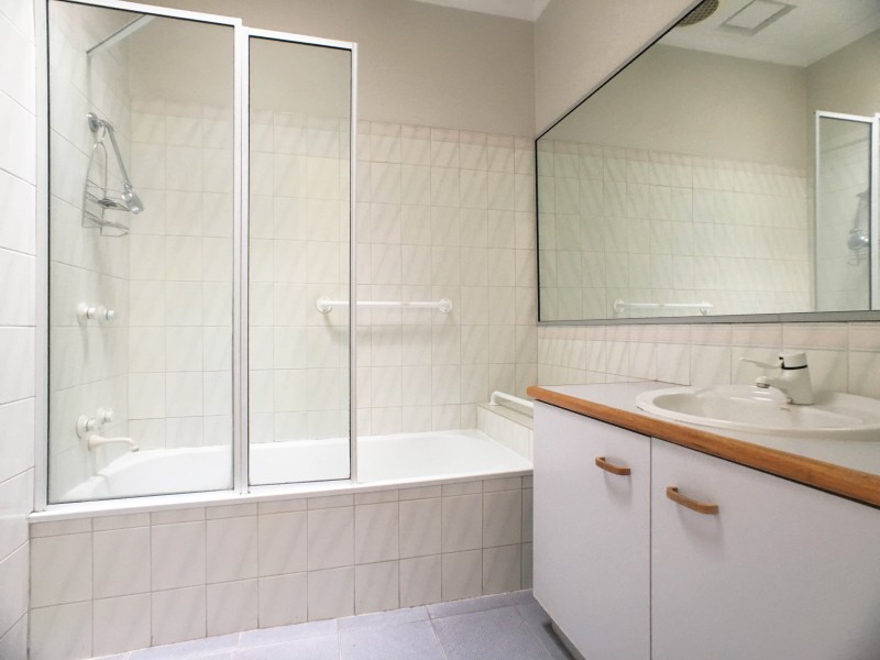 2/253 Highfield Road, Camberwell VIC 3124