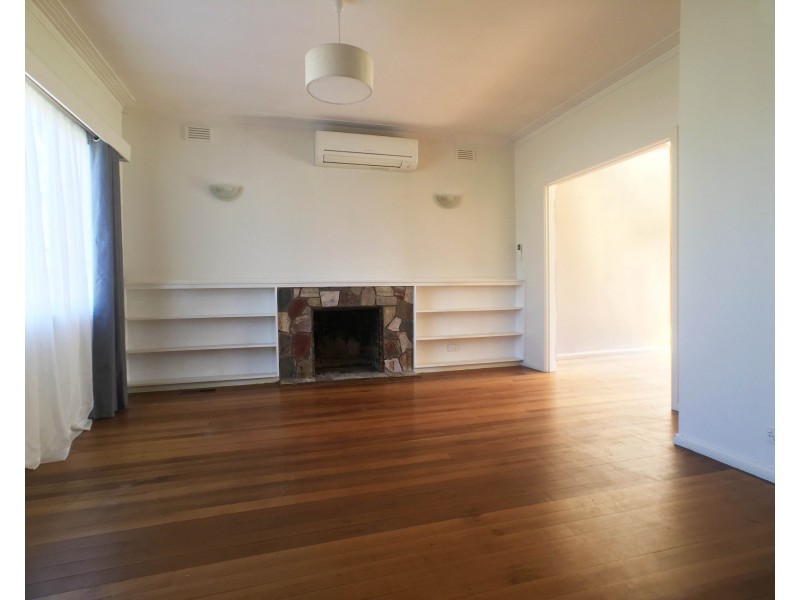 31 Leopold Street, Burwood VIC 3125