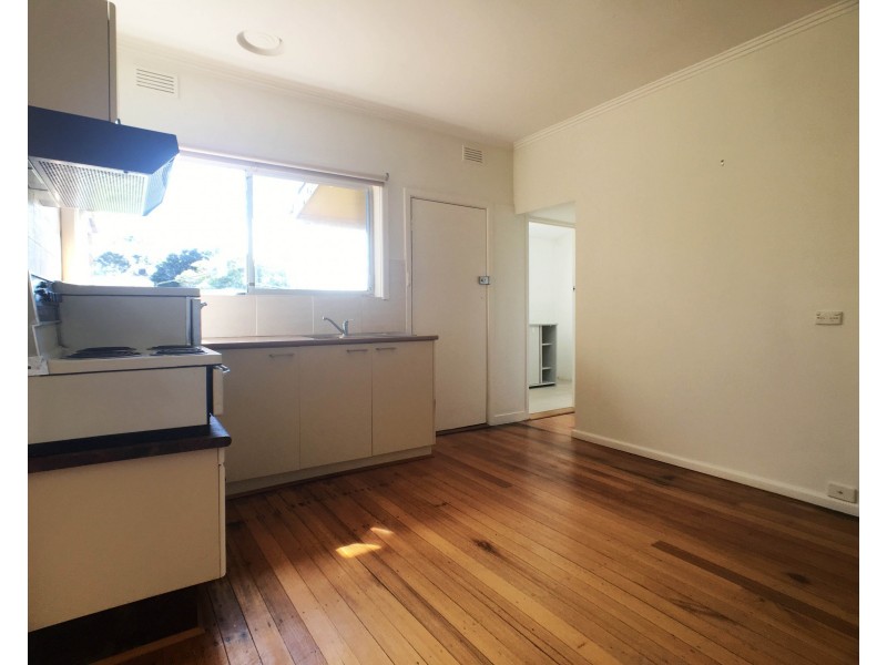 31 Leopold Street, Burwood VIC 3125