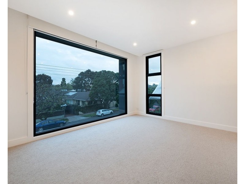 11 Aintree Road, Glen Iris VIC 3146