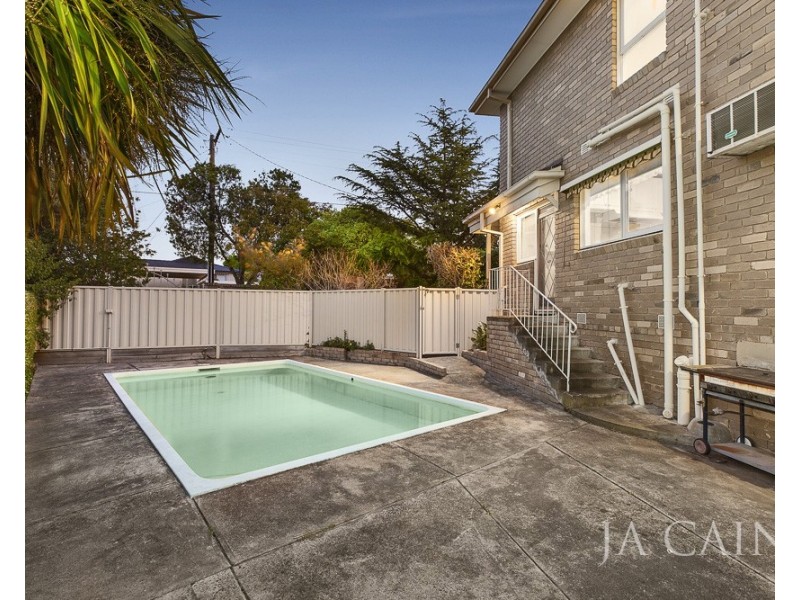 2 Robyn Court, Dandenong North VIC 3175