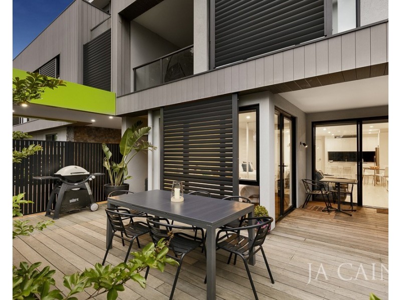 11/25 Truganini Road, Carnegie VIC 3163