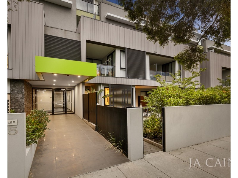 11/25 Truganini Road, Carnegie VIC 3163