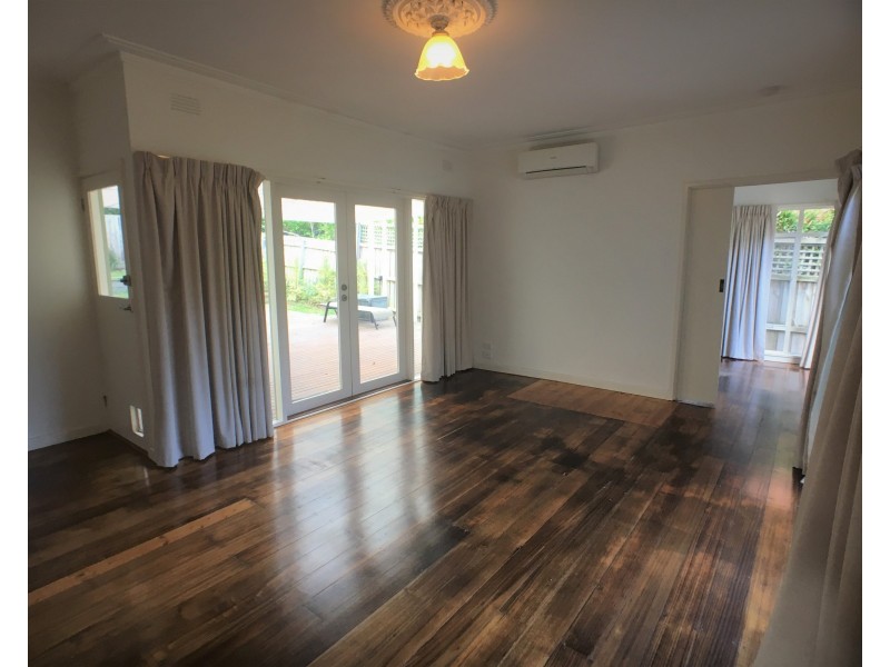 51 Great Valley Road, Glen Iris VIC 3146
