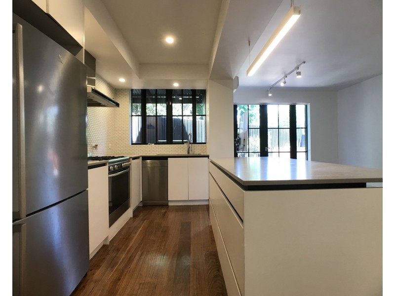 2/5 Beresford Street, Caulfield North VIC 3161