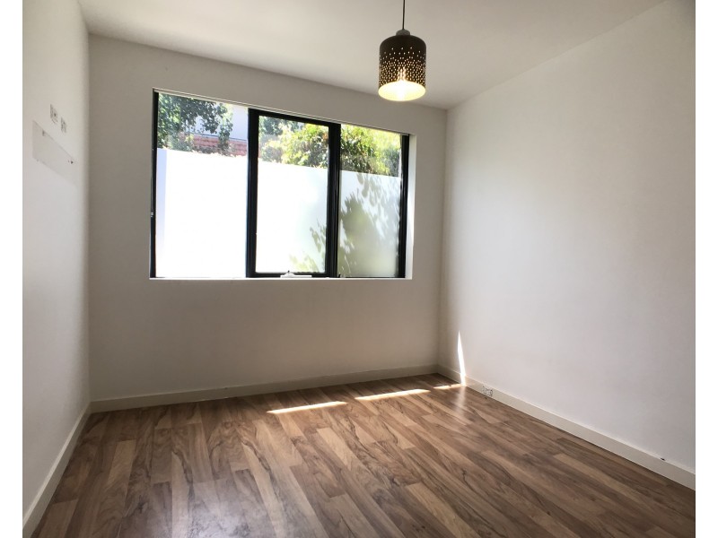 2/5 Beresford Street, Caulfield North VIC 3161