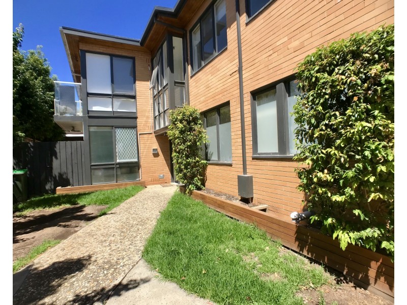2/5 Beresford Street, Caulfield North VIC 3161