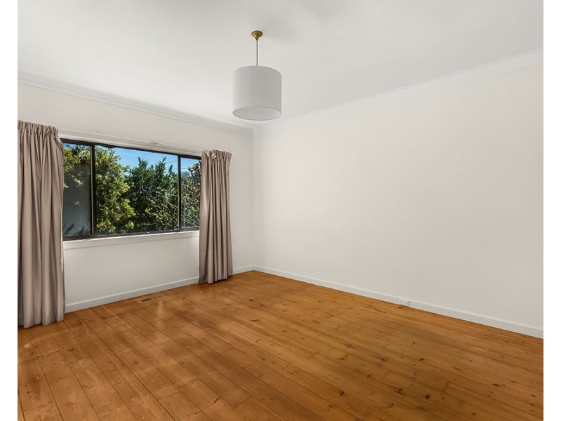 4 Leopold Street, Burwood VIC 3125