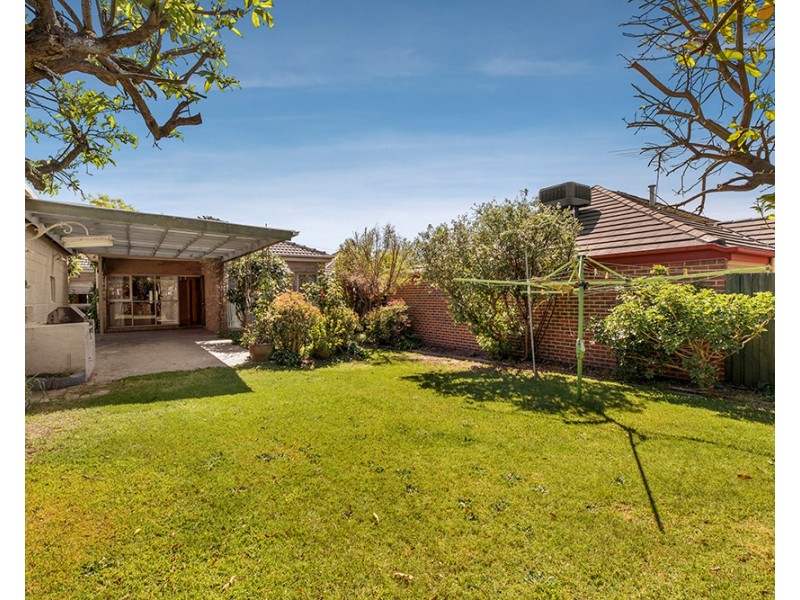 4 Leopold Street, Burwood VIC 3125