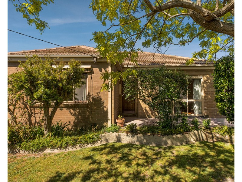 4 Leopold Street, Burwood VIC 3125