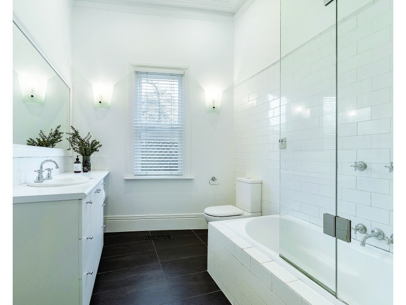 6 Raleigh Street, Malvern VIC 3144