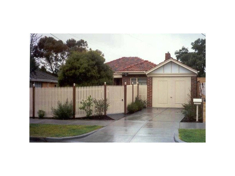 Douglas Street, Ashwood VIC 3147