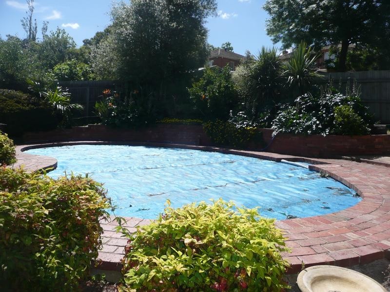 71 Valley Parade, Glen Iris VIC 3146