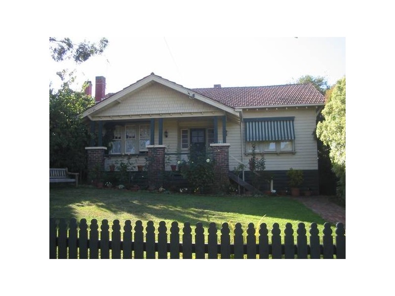 35 Staughton Road, Glen Iris VIC 3146