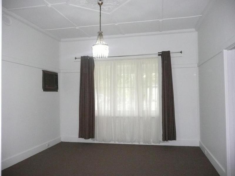 11 Glencairn Ave, Camberwell VIC 3124