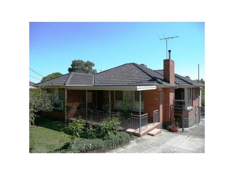 30 Winton Street, Burwood VIC 3125