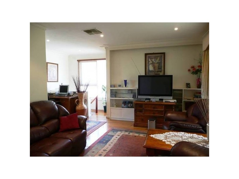 30 Winton Street, Burwood VIC 3125