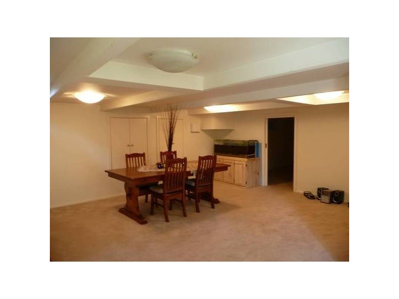 30 Winton Street, Burwood VIC 3125