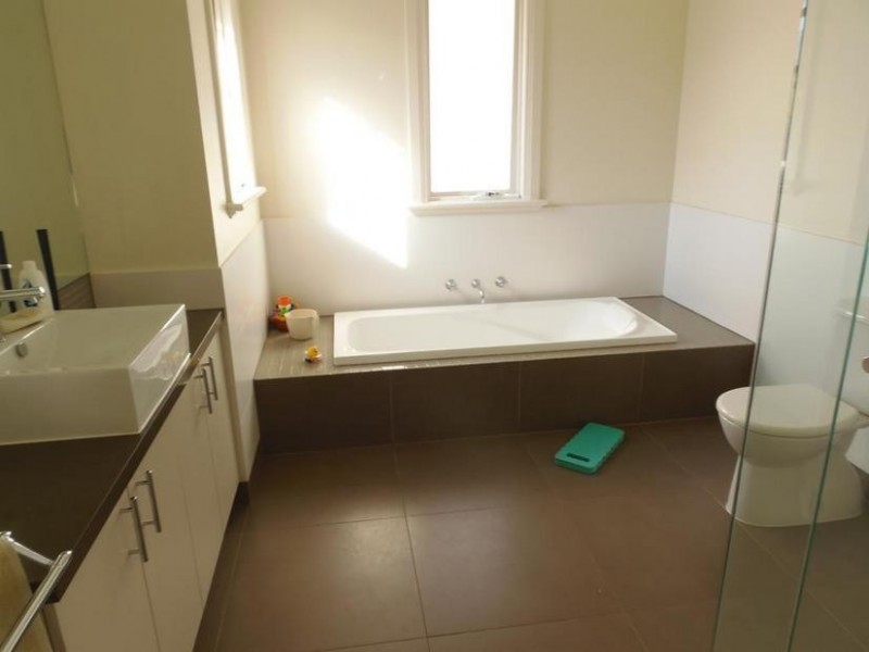 36 Summerhill Road, Glen Iris VIC 3146